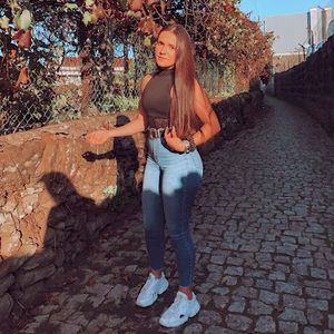 Meet your Posher, Francisca